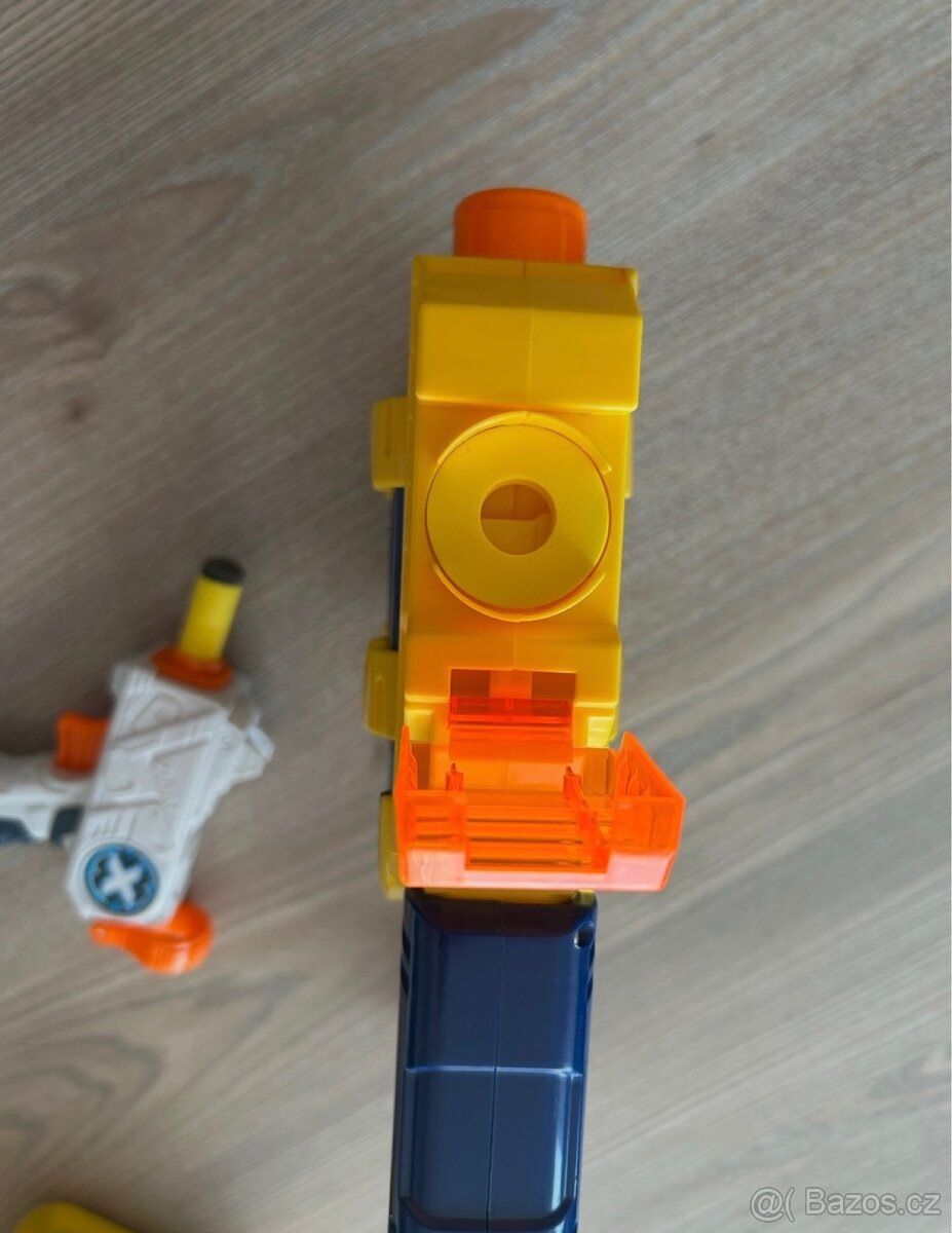 2x pistole nerf + 60x naboje - 2