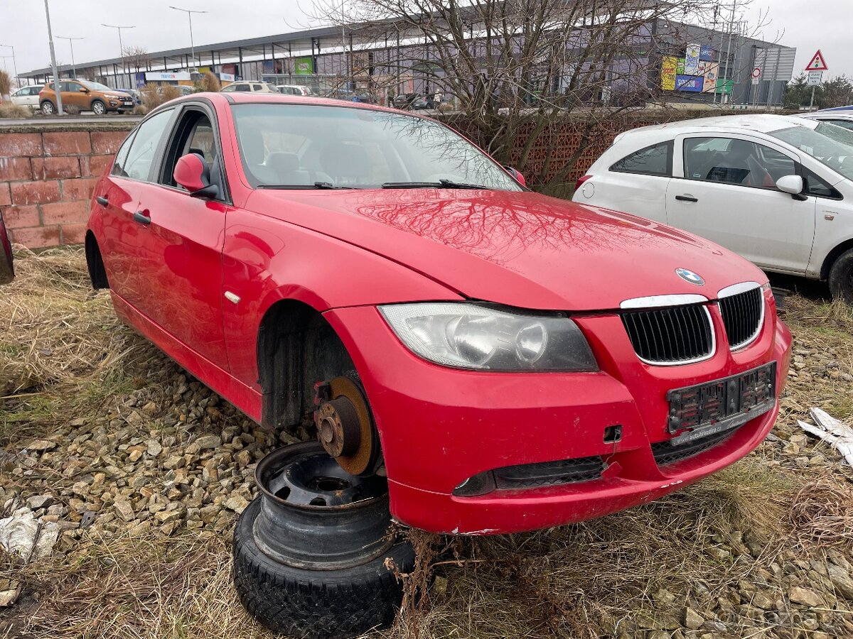 BMW E90 320i 110Kw NÁHRADNÍ DÍLY - 2