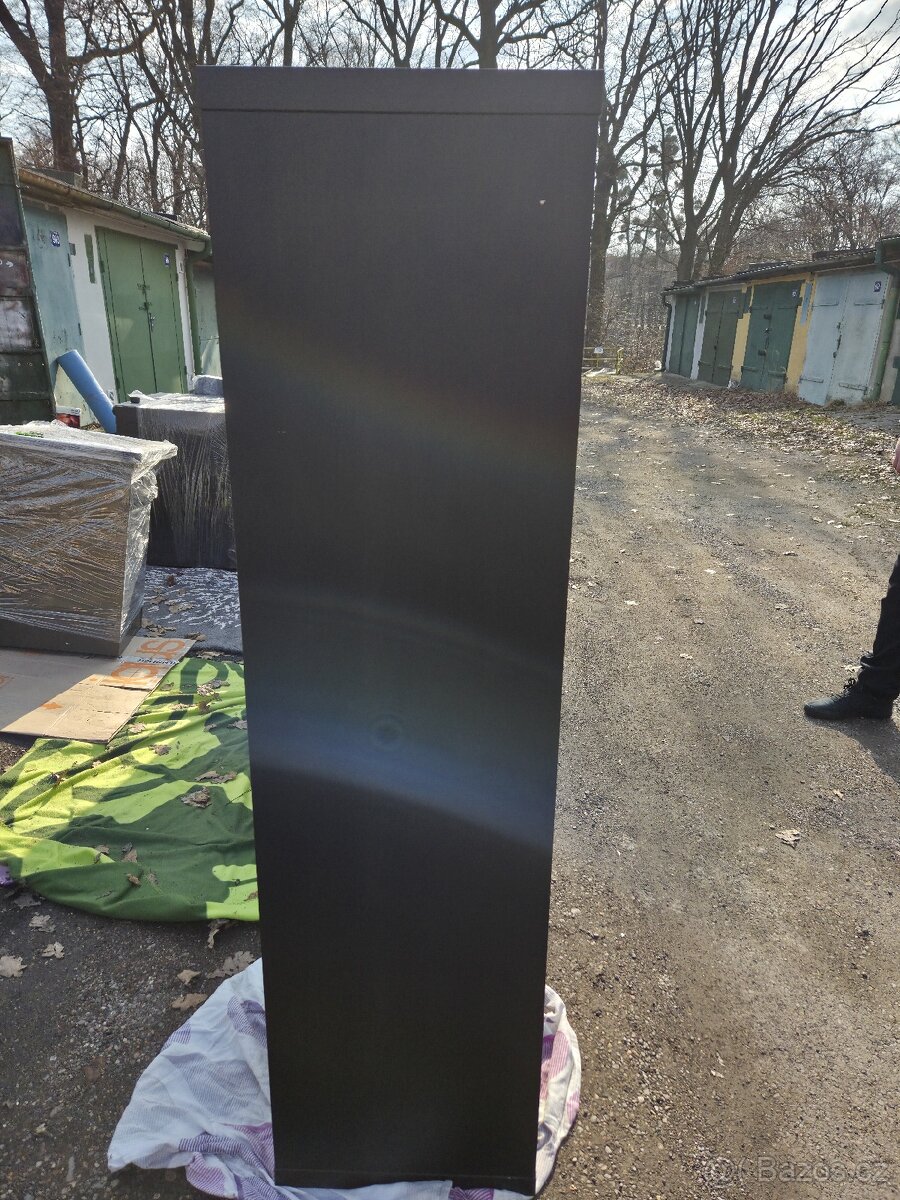 Knihovna tmavě hnědá - 2