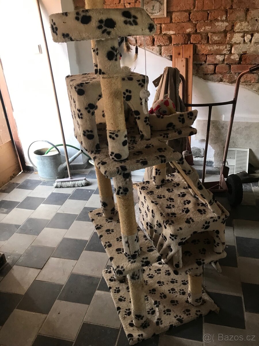 Škrabadlo pro kočky - 2