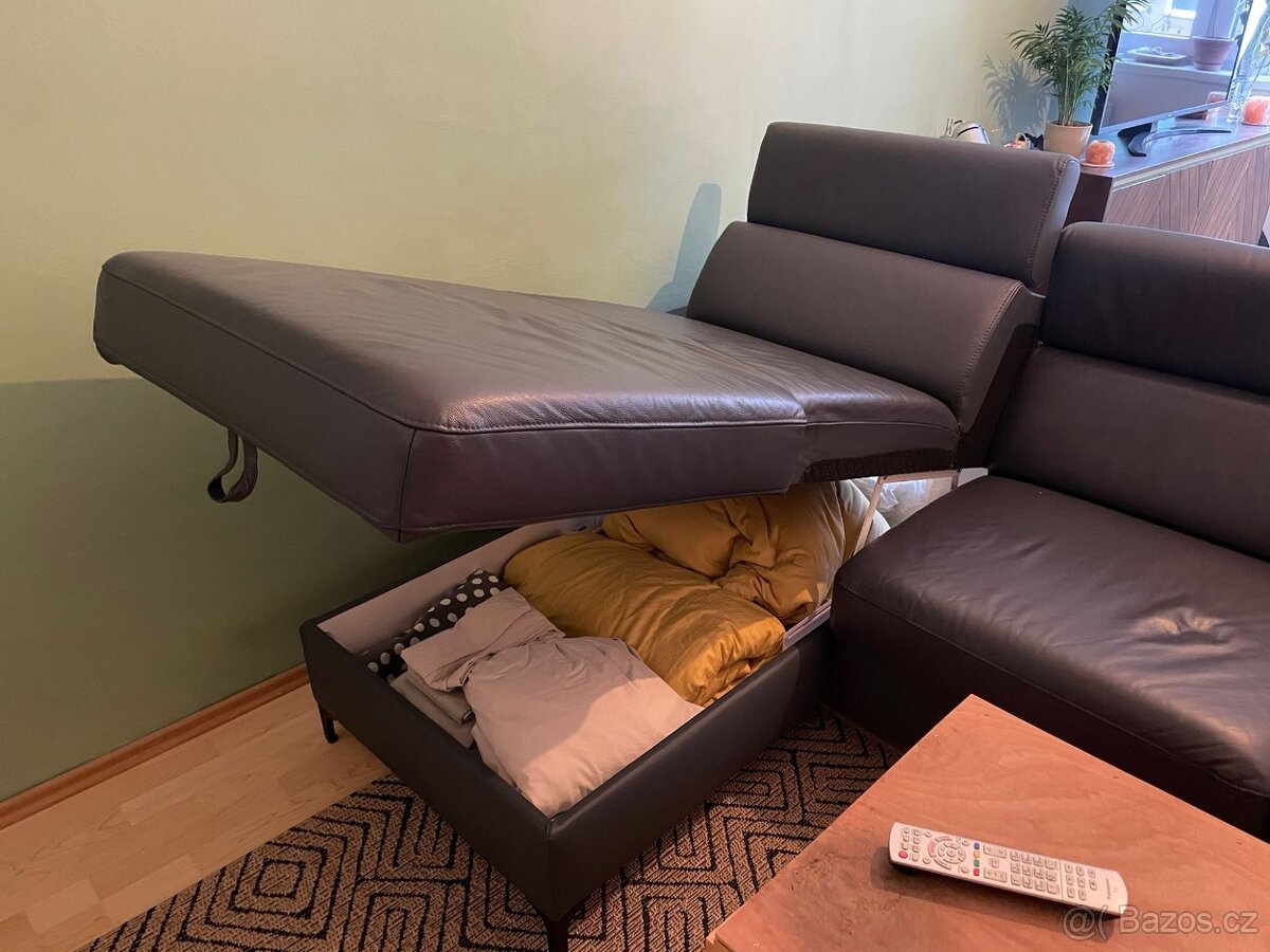 Kožená rozkládací sedačka - 2