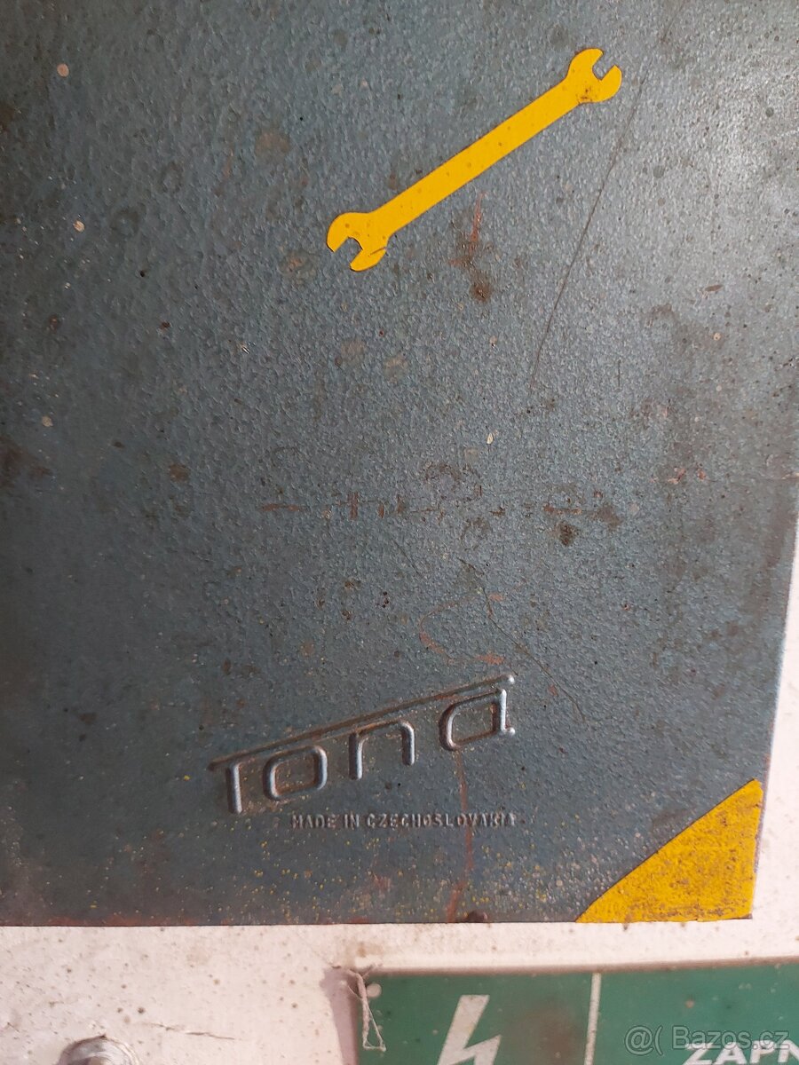 Skrinka na náradie TONA - 2