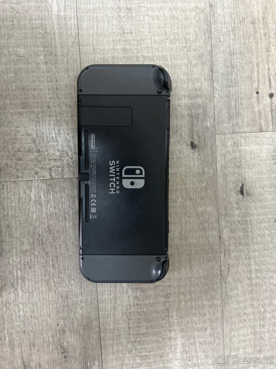 Prodám Nintendo switch - 2