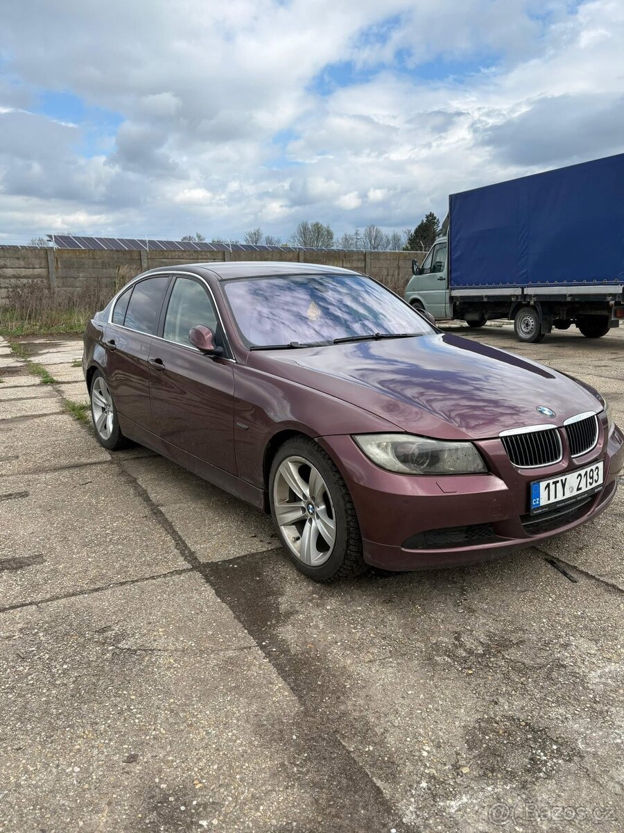 BMW e90 celí vuz po dílech - 2