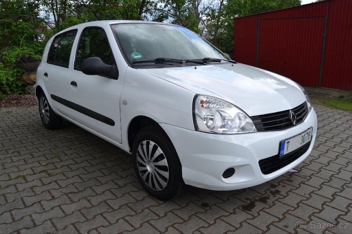 Renault Clio 1.2i 55kw klima rok 2011 - 2