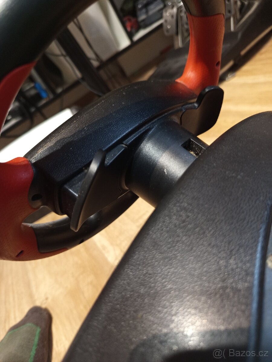 Thrustmaster Ferrari Racing Wheel Red Legend Edition - 2