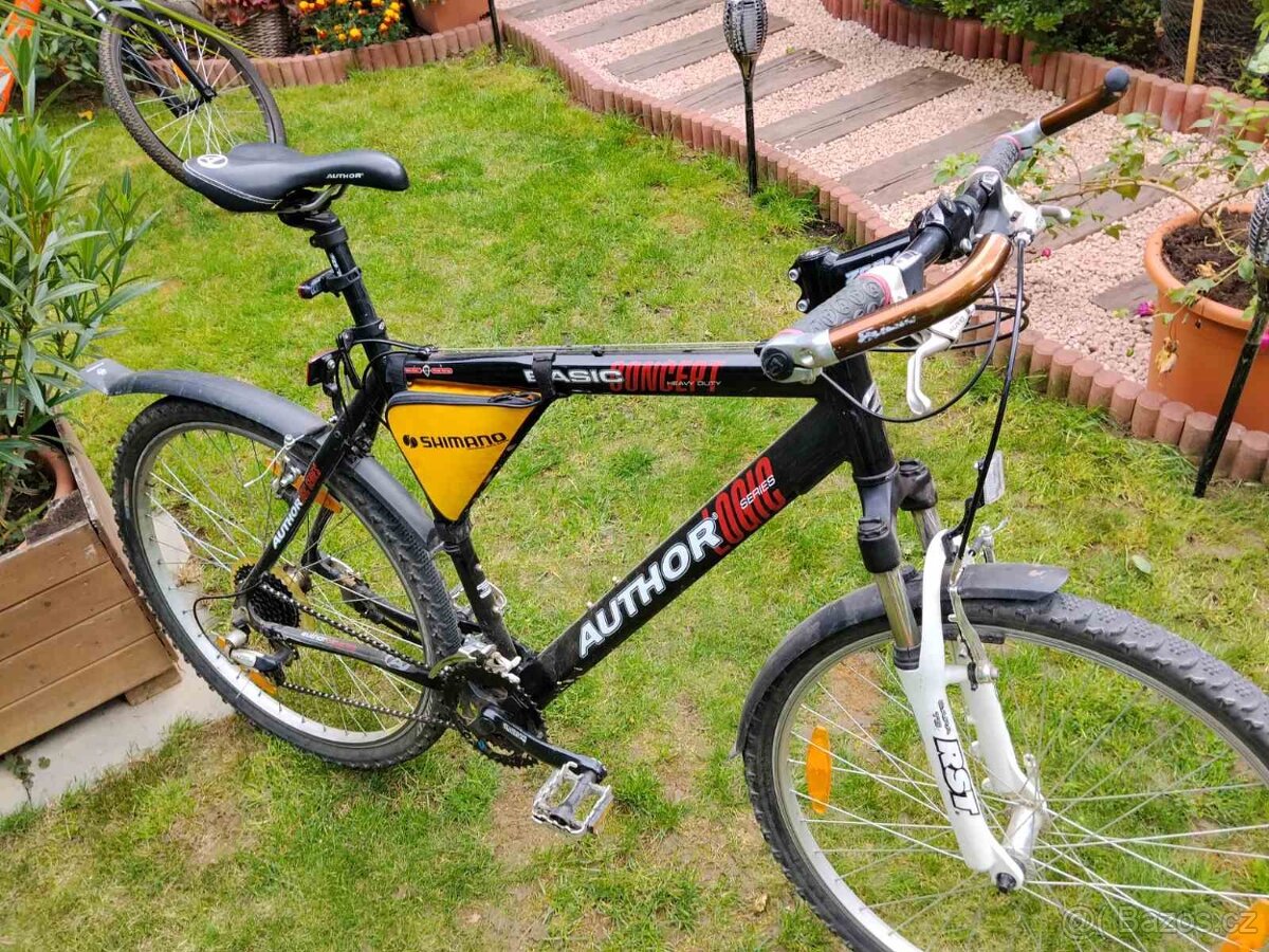 Author, Btwin - 2