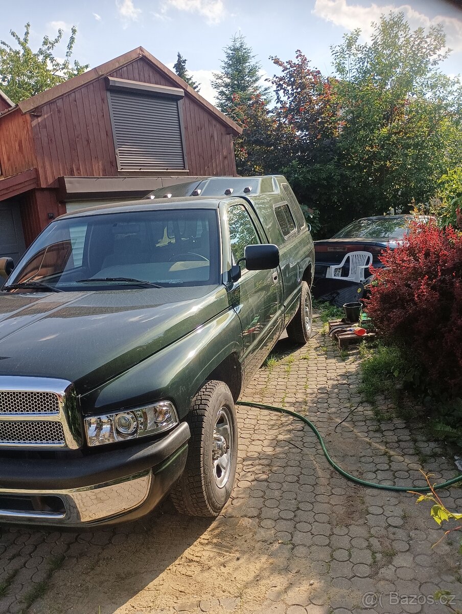 Dodge RAM 5.9 magnum rwd - 2