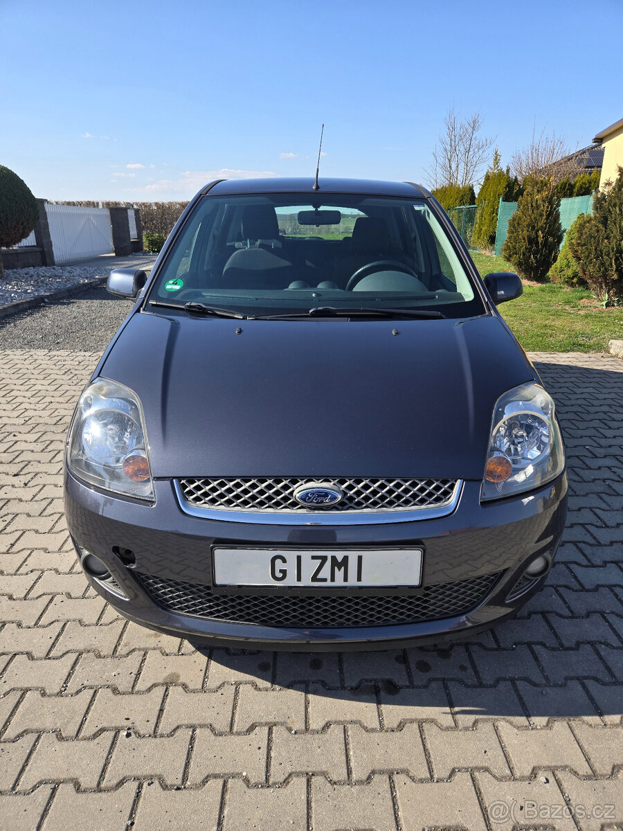 Ford Fiesta Connection, 1.6 16V Duratec, 116t najeto - 2