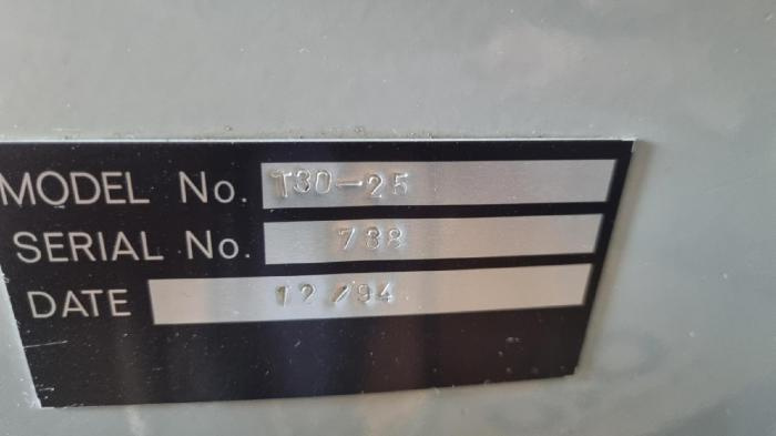 Elektroerozivní stroje HLOUBIČKA T 30/25 - 2