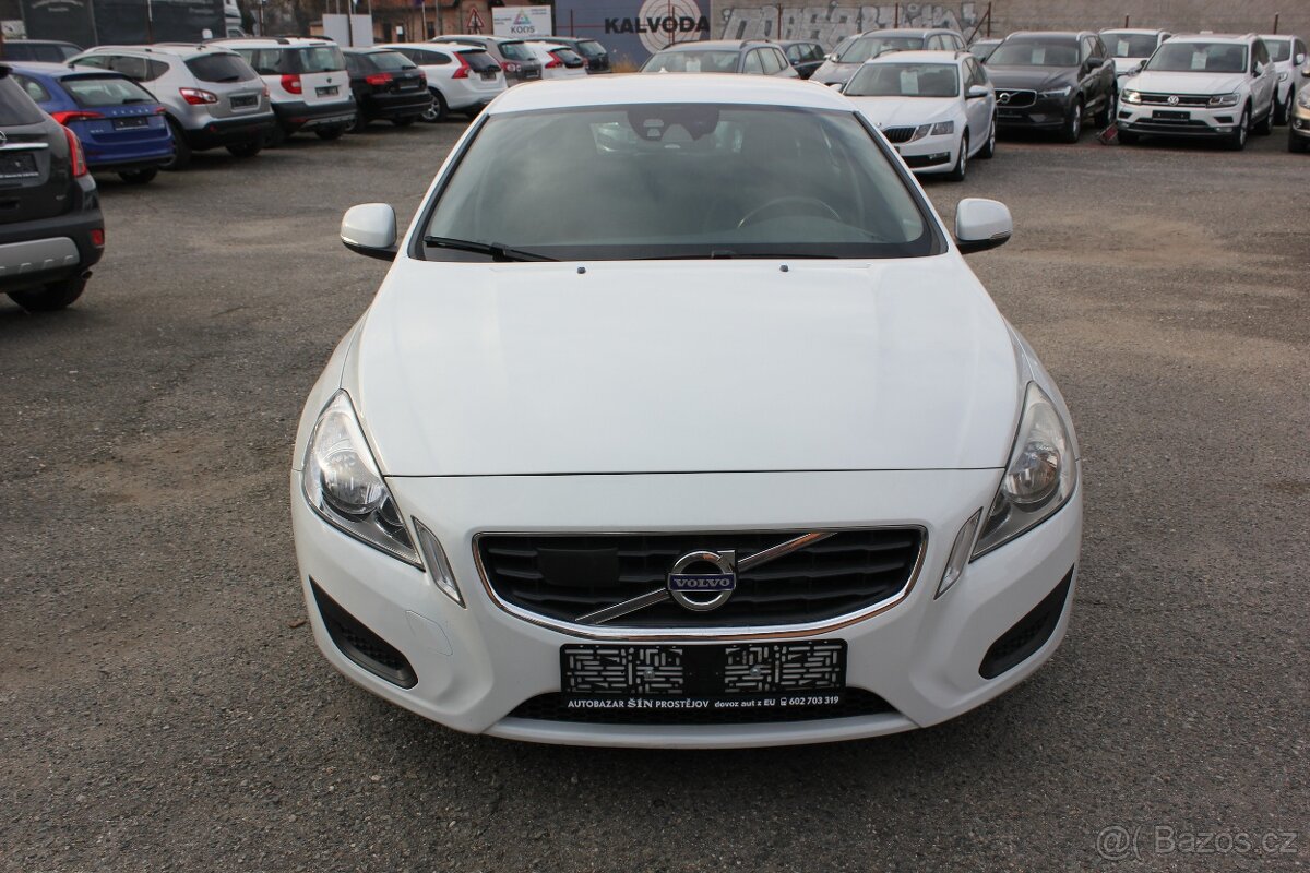 Volvo V60 2.0D3 V5, 120kW, servis VOLVO - 2