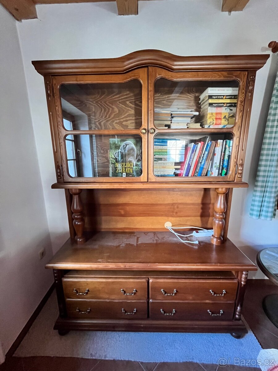 Nábytek z masivu - 2