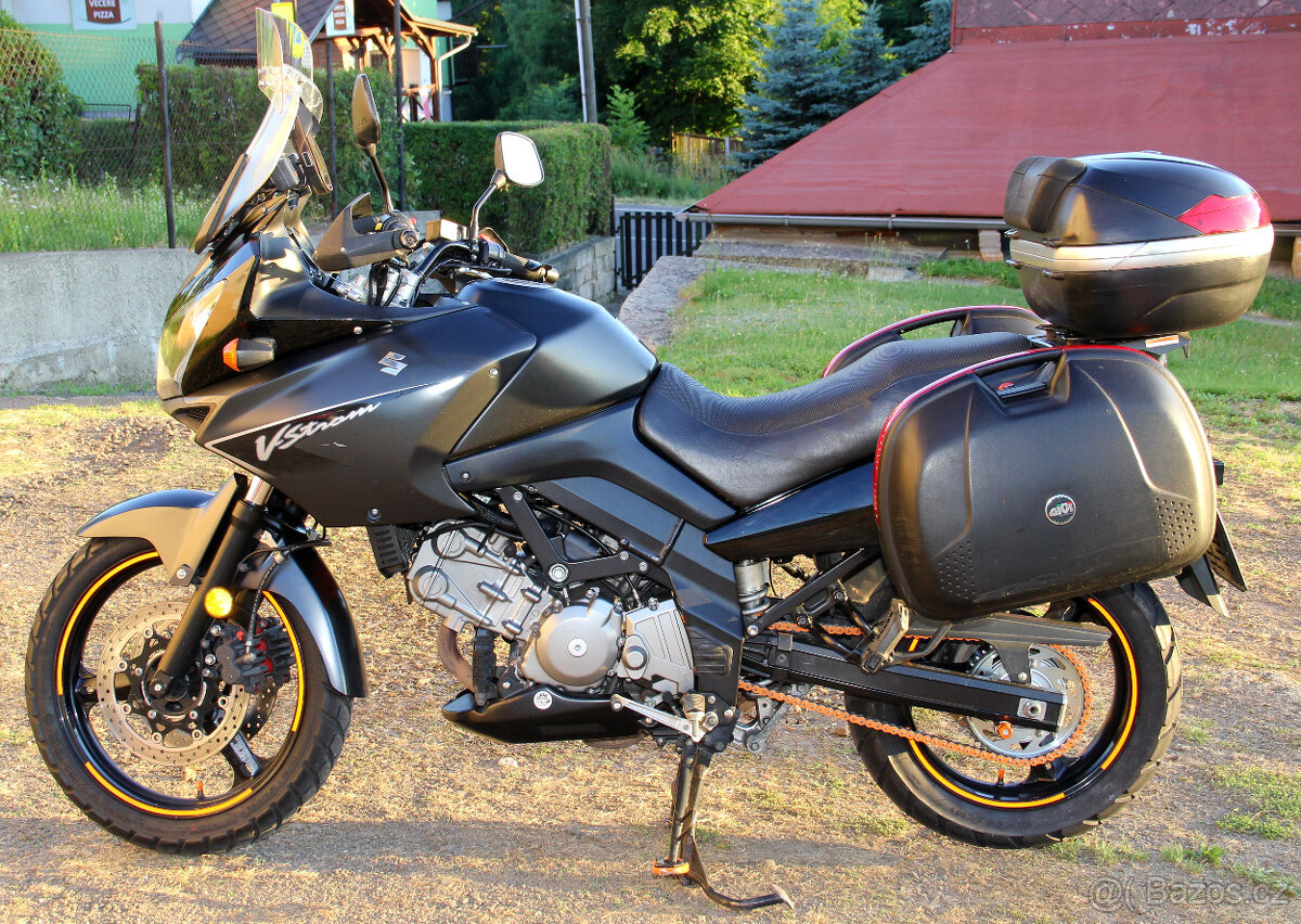 Prodám motocykl SUZUKI DL 650 V-Strom K8 r.v.2008 - 2