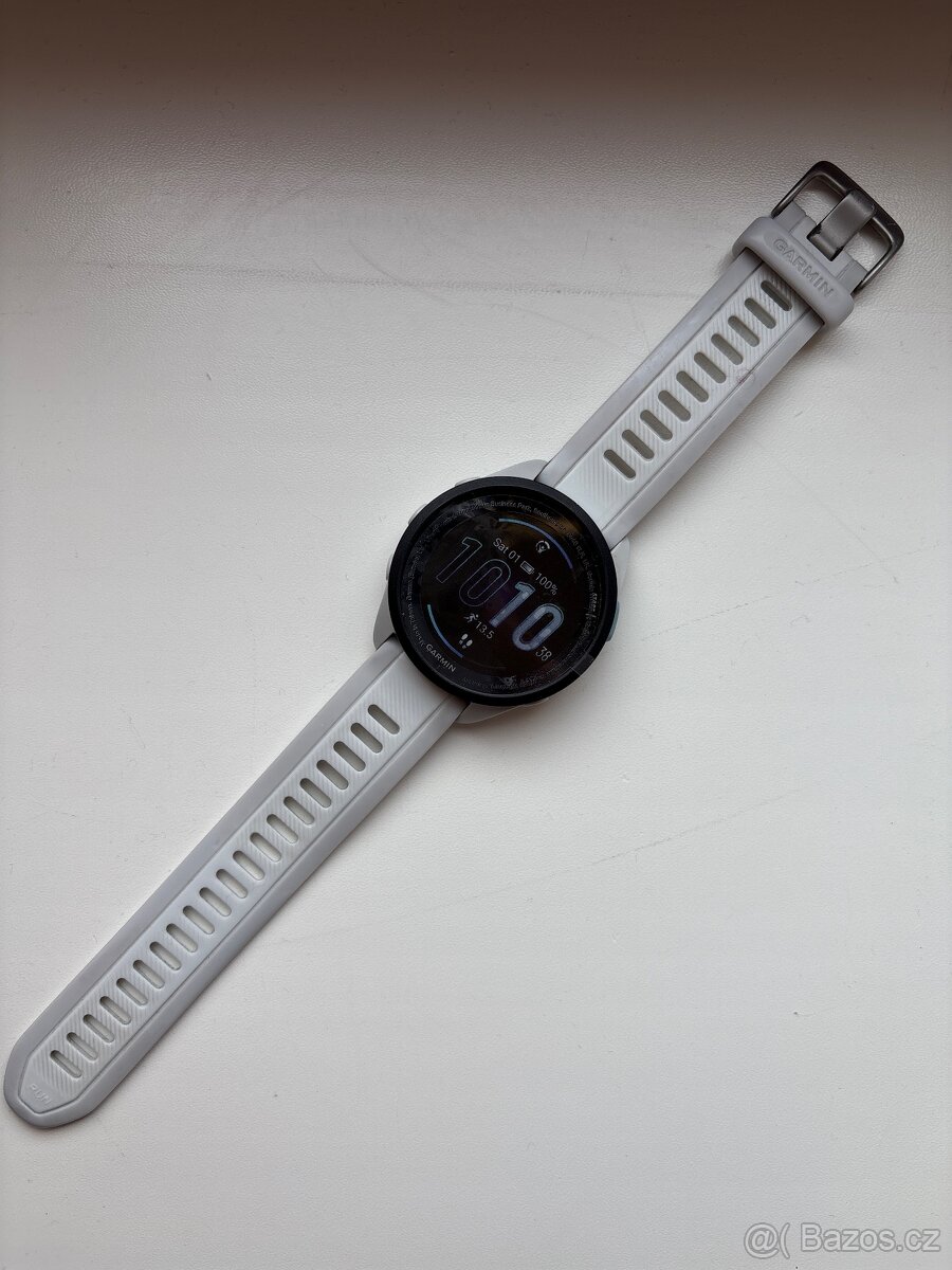 Chytré hodinky Garmin Forerunner 165 - 2