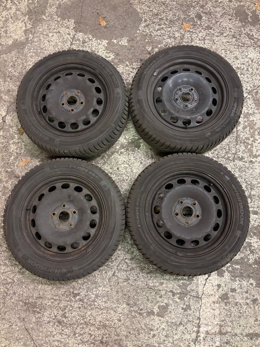 Plechové disky R16 + zimní pneu Škoda Octavia - 2
