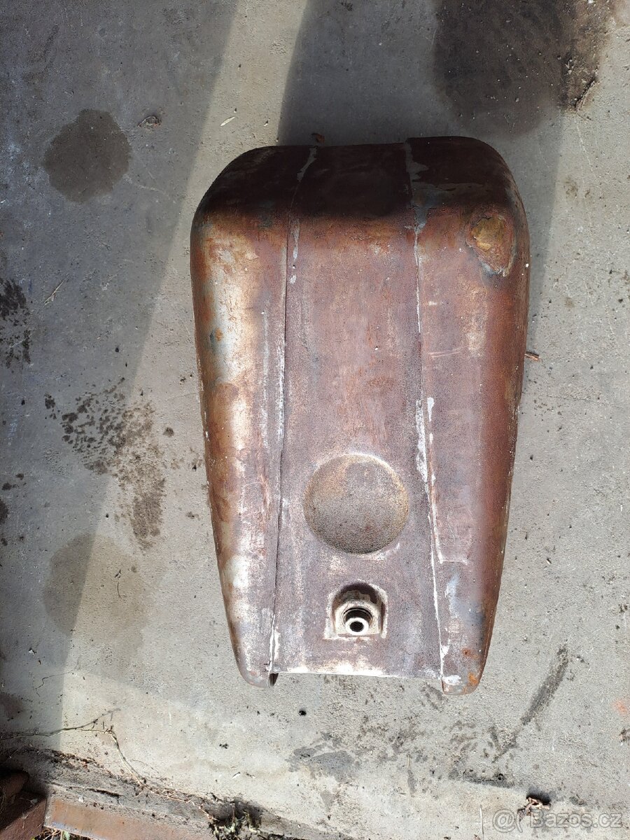 Nádrž Jawa speciál - 2