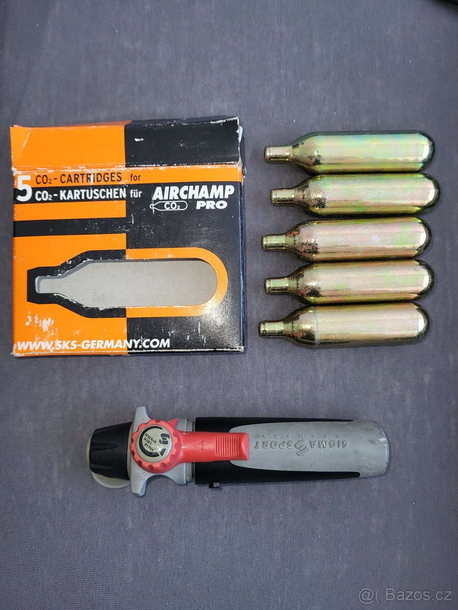 Pumpicka na kolo na bombičky CO2 + 5 ks bombiček - 2