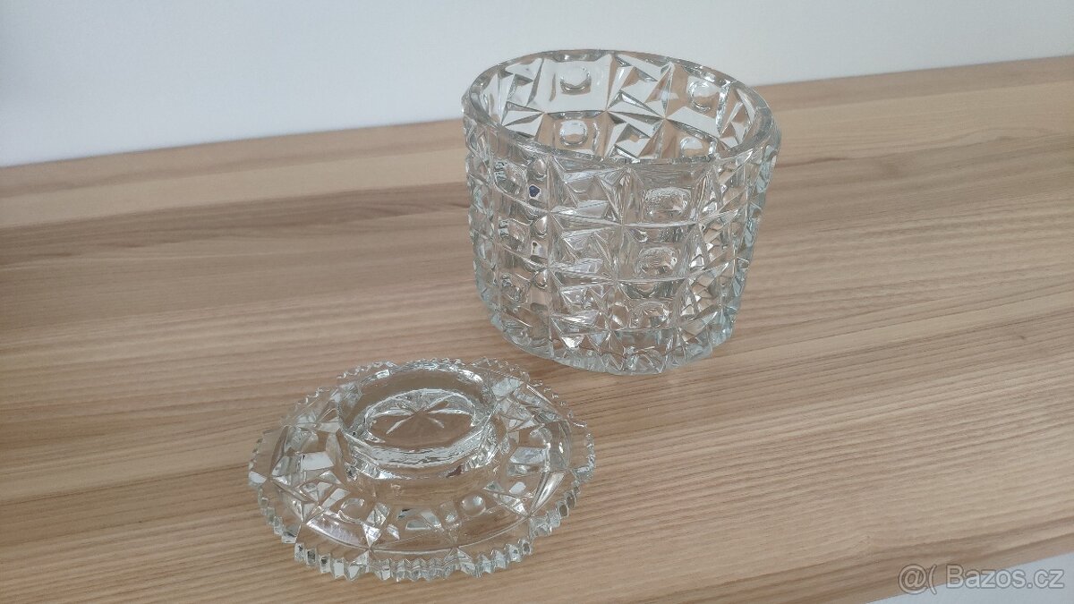 dóza skleněná - 2
