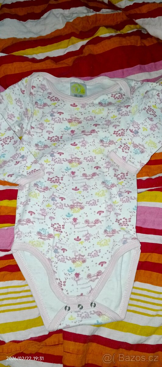 Oblečení pro holčičku - 2