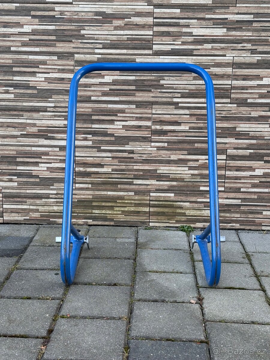 Stojan na motorku - 2