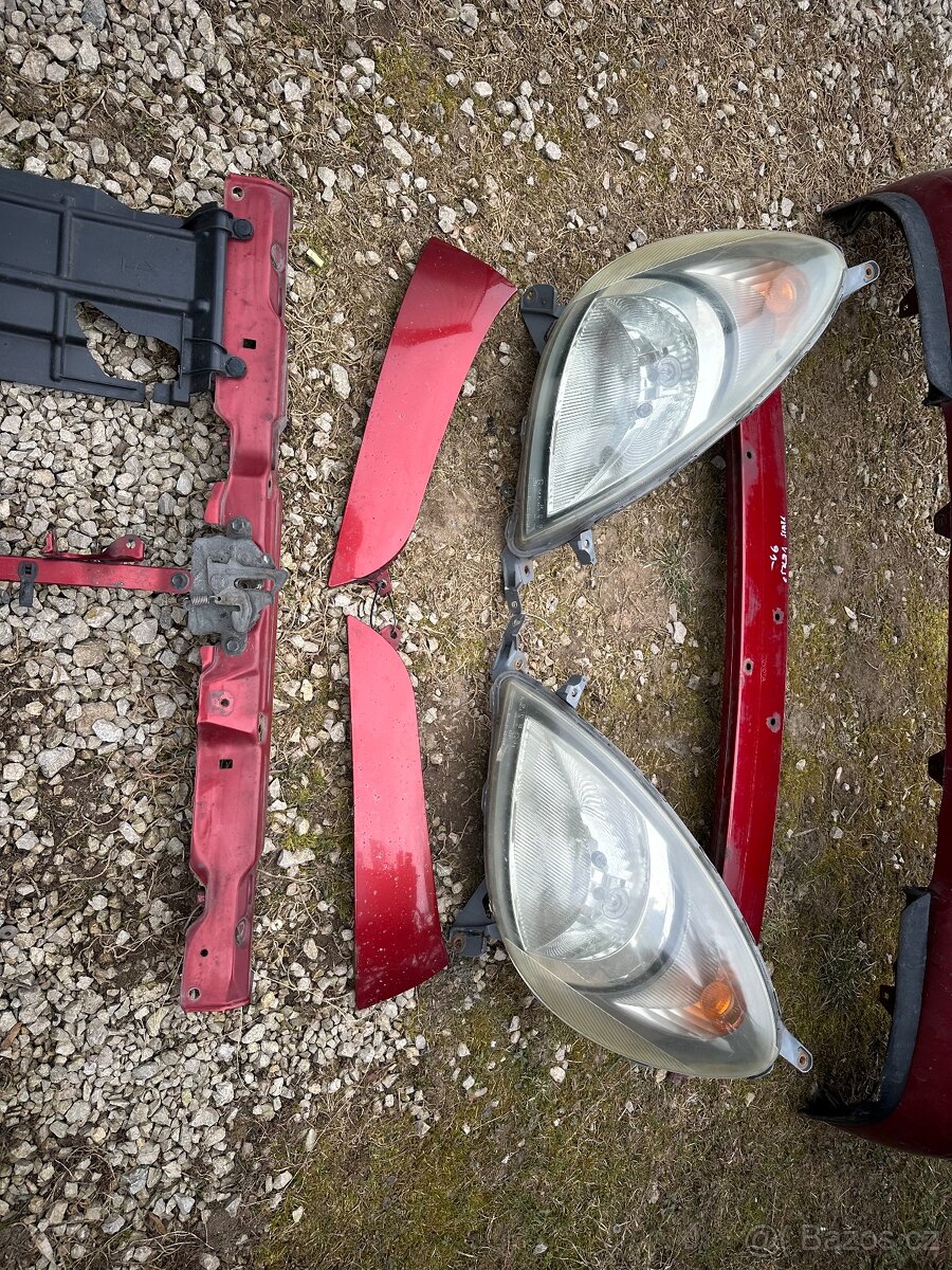 Predam dily Yaris VERSO 1999-2004 - 2