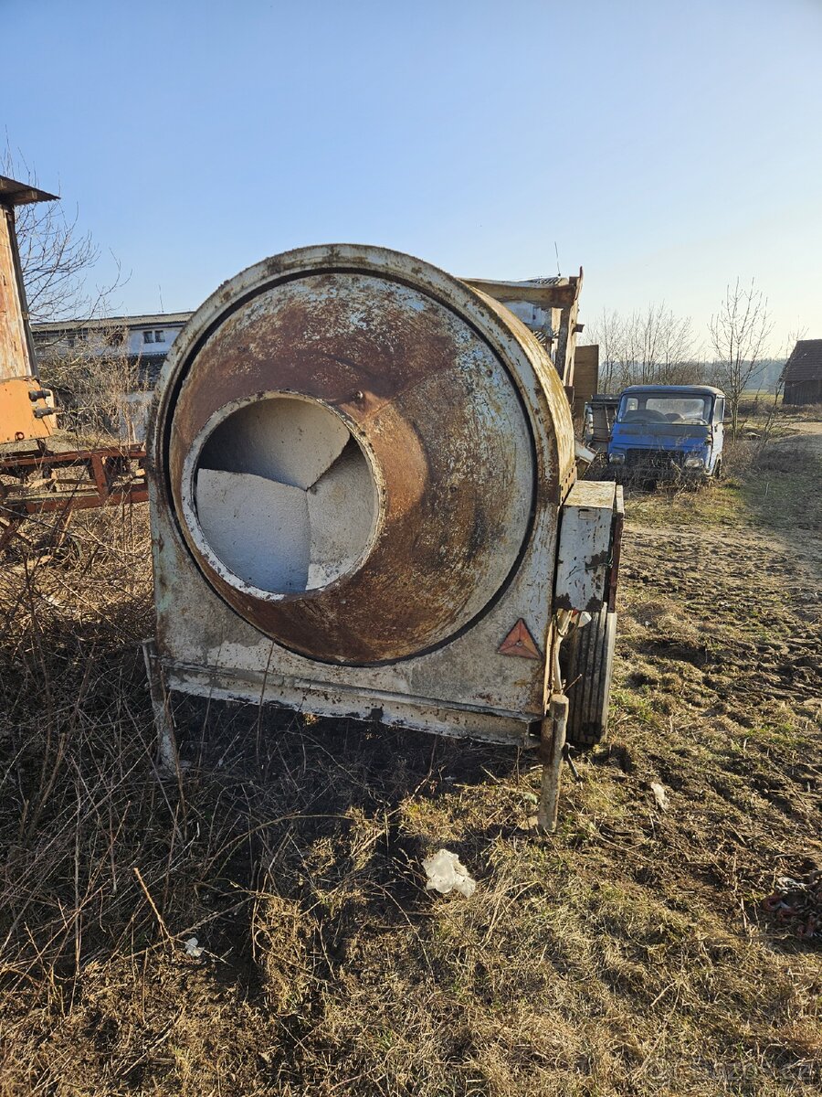 Míchačka na beton - 2