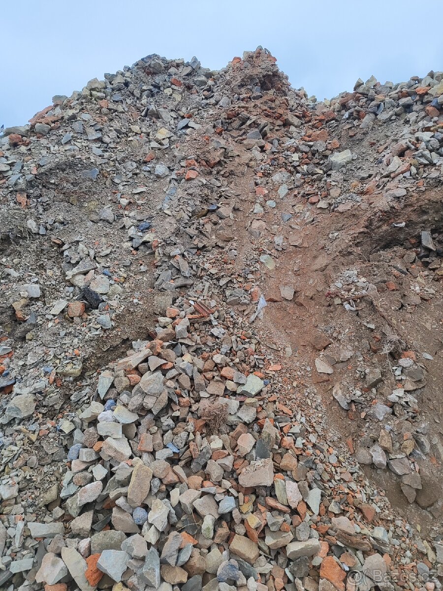 Recyklat ze stavební suti - 2