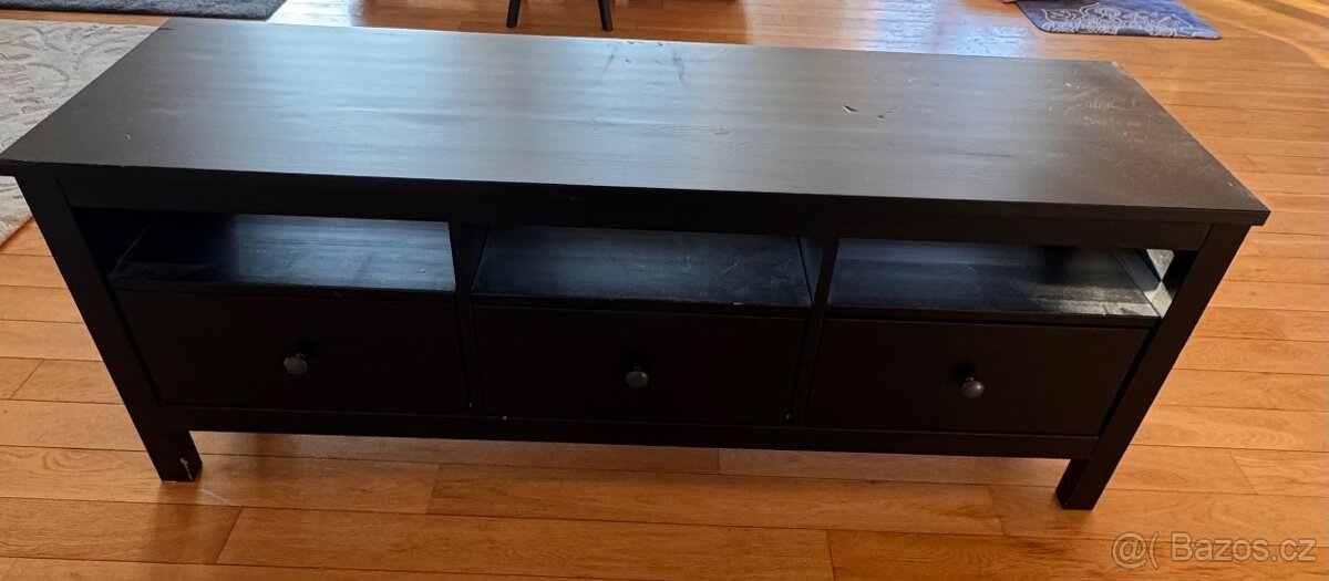 Televizní stolek (prodej) - 2