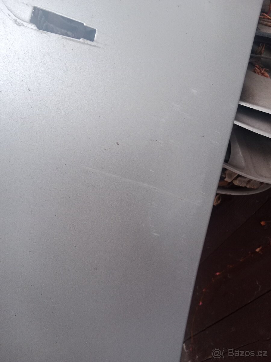 Prodám levý blatník BMW E60 - 2