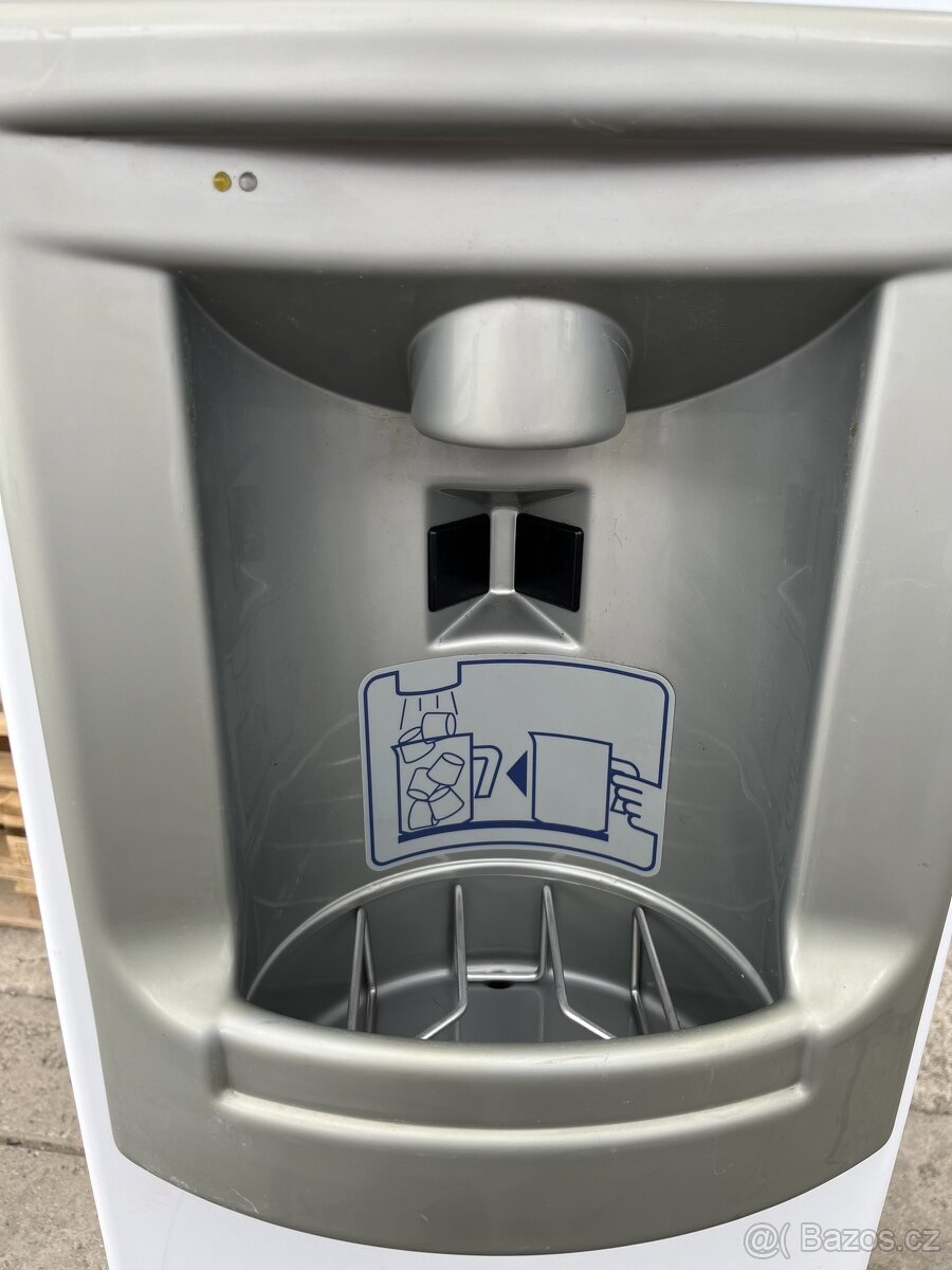 Vyrobnik ledu Scotsman - 2