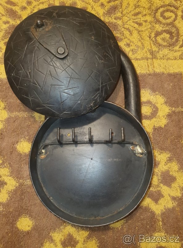 Starožitné předměty z kovu a skla - 2