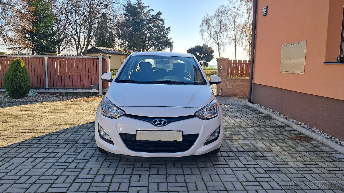 Hyundai i20, 1.2i / 62KW 1.MAJITEL ČR - 2