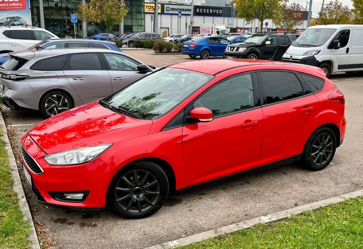 Prodám FORD FOCUS EcoBoost 1,0 74 kW, 09/2015 - 2