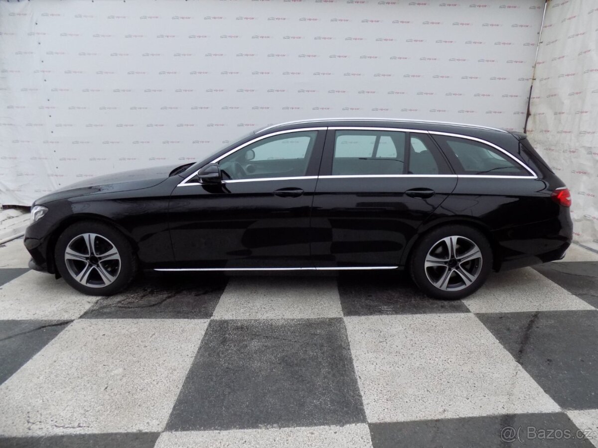 Mercedes-Benz Třídy E 220d/LED-Performance/DPH/ - 2