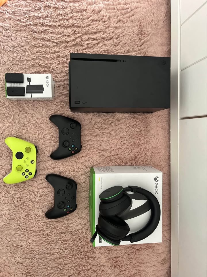 Xbox Series X Black - 2