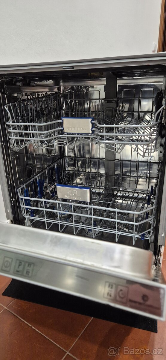 Vestavena myčka Grundig GNV 41935 - 2
