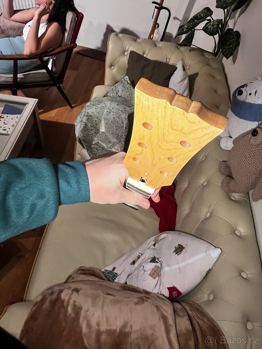 Elektrická kytara DIY Les Paul - 2