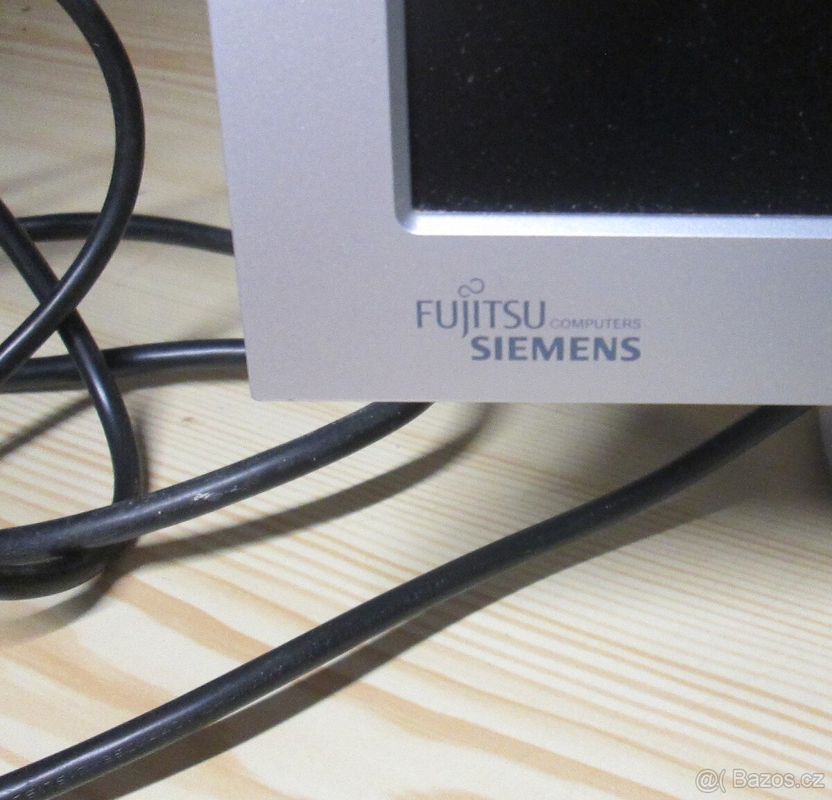 LCD monitor - 19 palců - 2