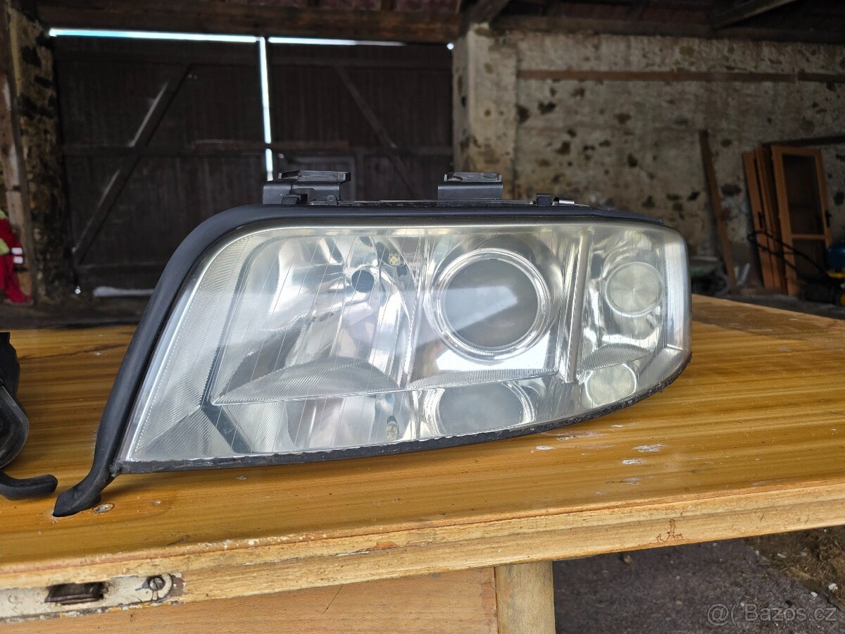 světlomety Audi A6 C5 2002 - 2