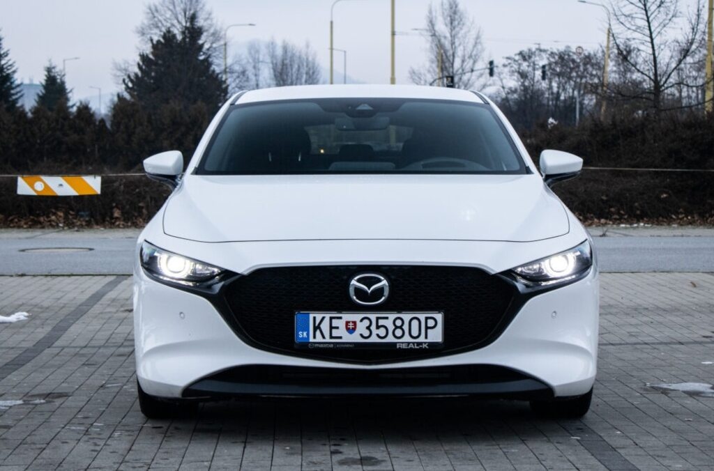 Mazda 3 90kW (2020). - 2