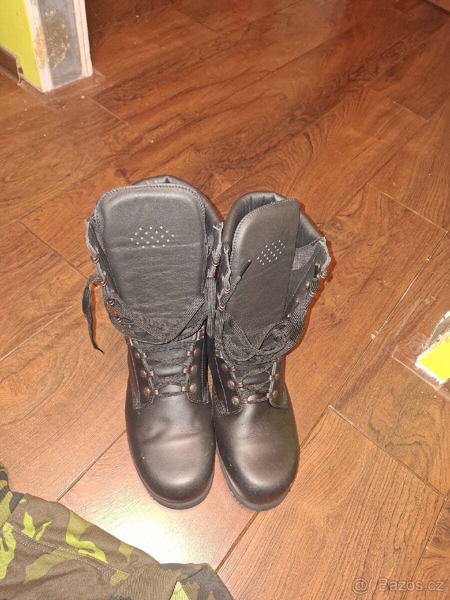 Vojenské oblečení vzor. 95....+ boty - 2