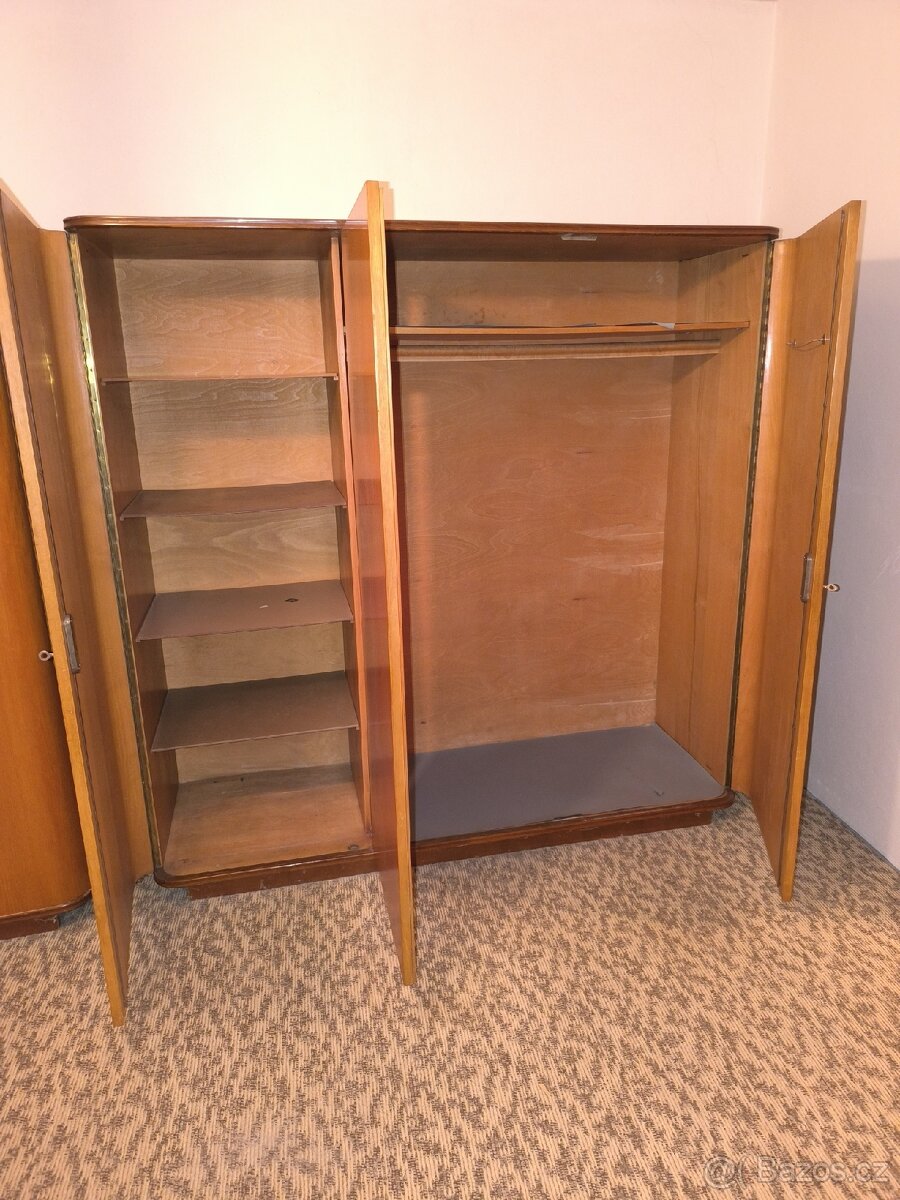 Retro skříň za odvoz - 2