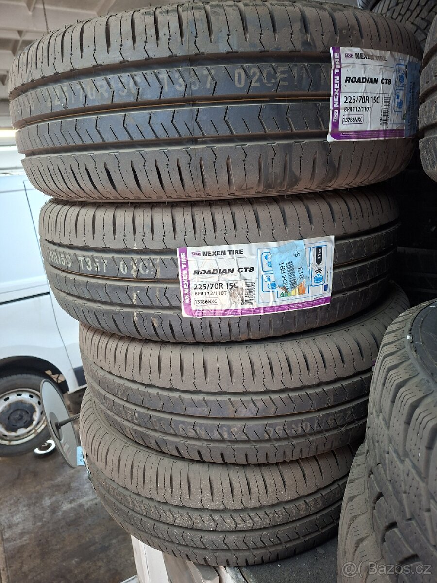 Pneu 225/70R15 C - 2