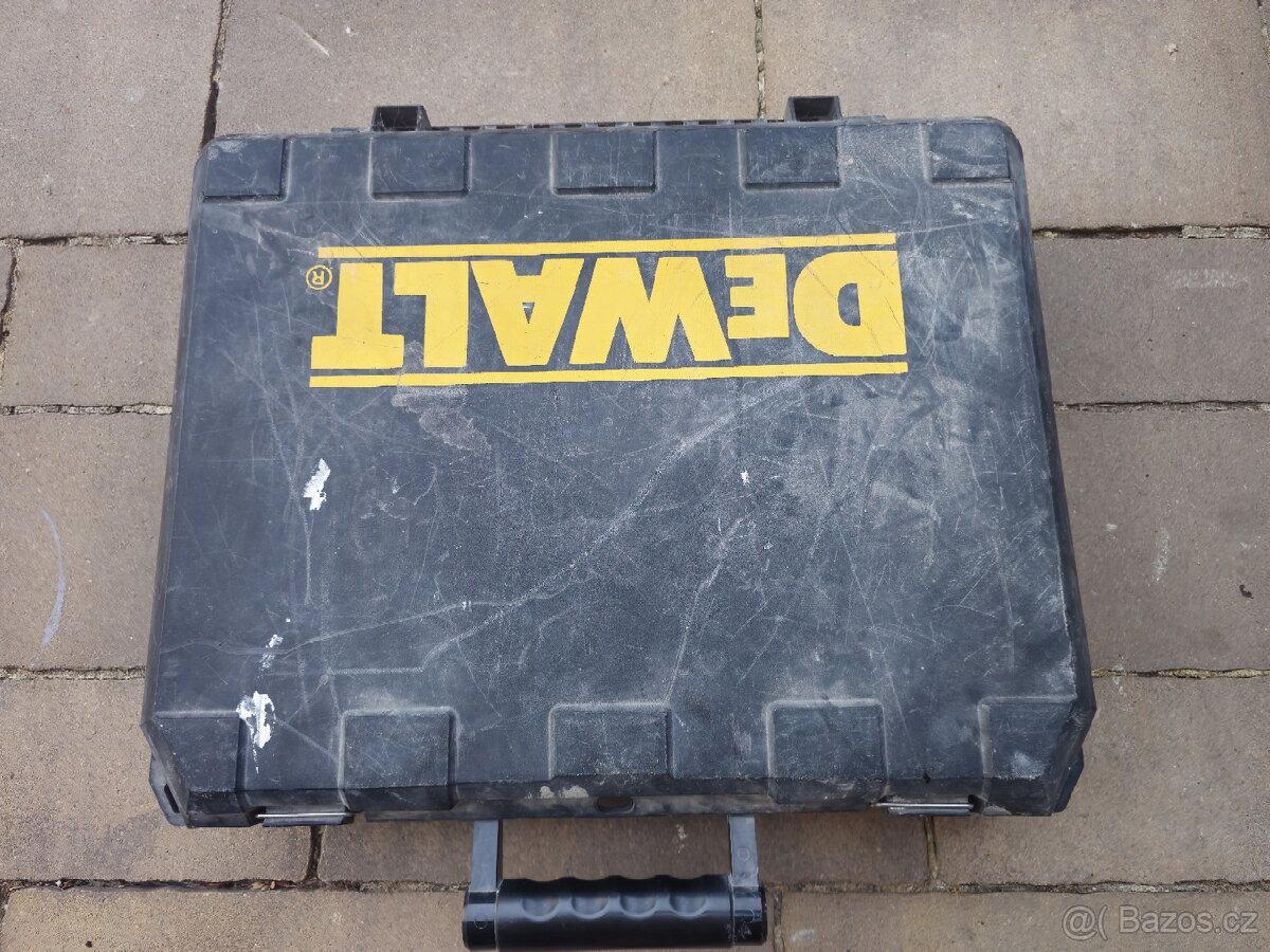 Dewalt bouraci kladivo1000w - 2