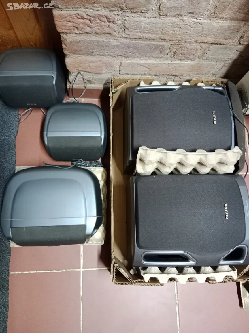 AIWA reproduktory - 2