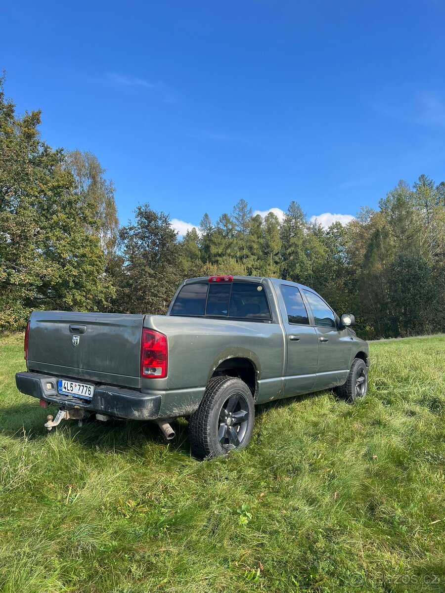 DODGE RAM 1500