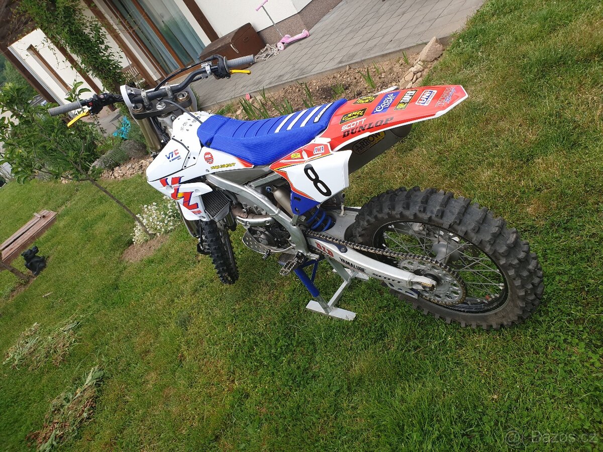 YAMAHA YZ 450 F (+plasty Bradshaw 1993 Replica )