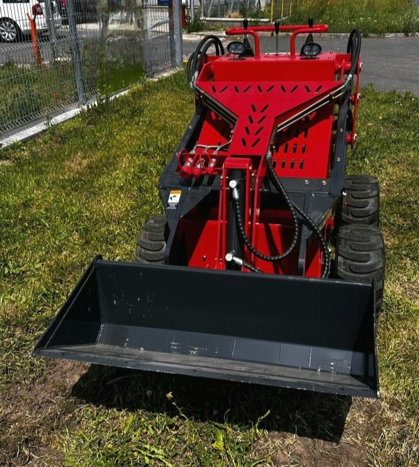 Smykový nakladač, efektivní pomocník - 2