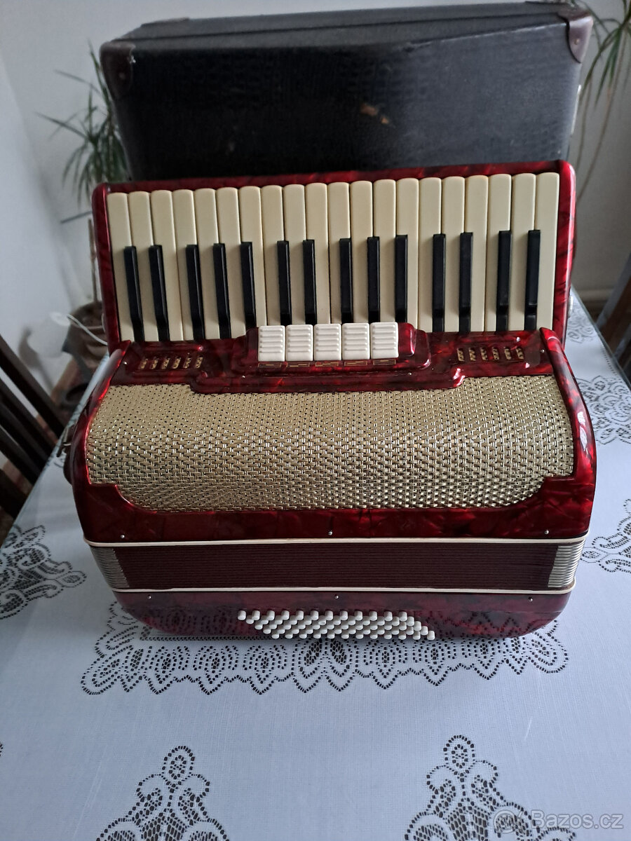 Prodám AKORDEON - 2