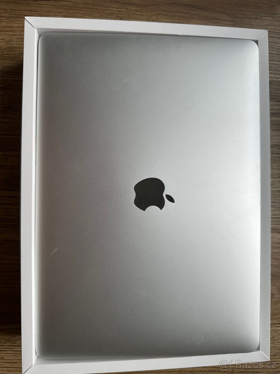 MacBook Pro 13 M1 (2020) 8 GB RAM / 256 GB - 2